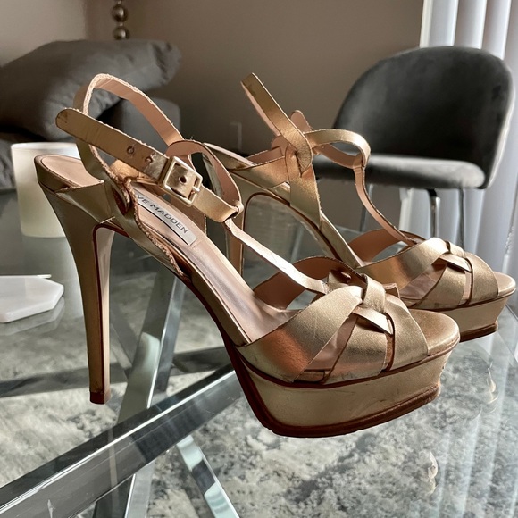 steve madden food heels - Picture 1 of 4